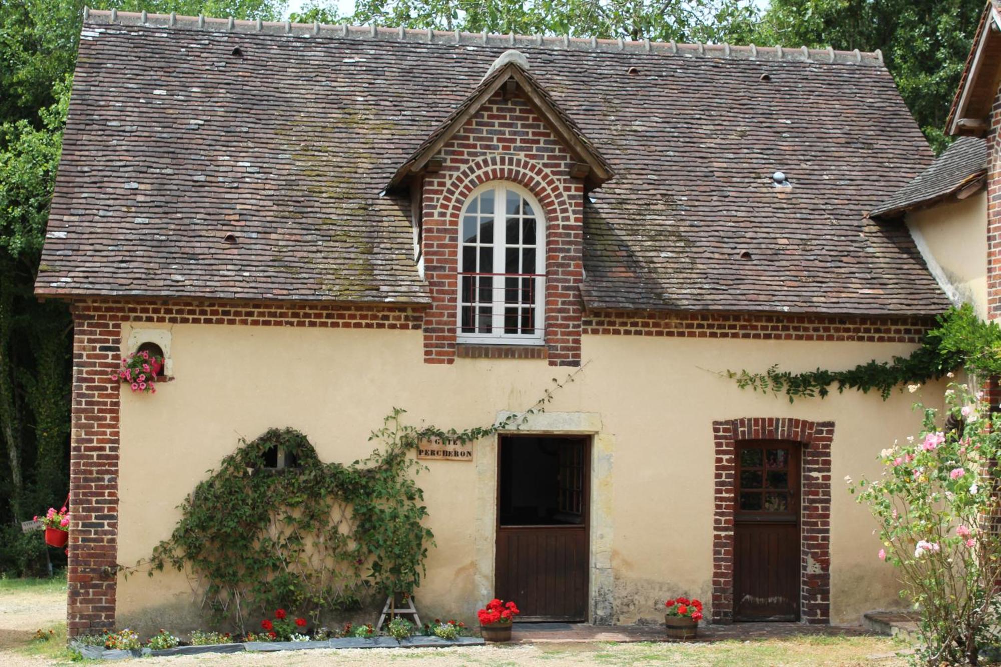 Gite Des Etangs De Beaulieu Le Plessis-Dorin Exterior photo